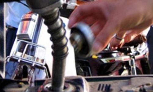 Giảm mạnh thuế nhập khẩu xăng dầu