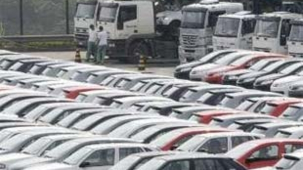 Khủng hoảng tài chính lan sang nhiều lĩnh vực