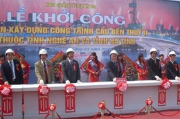 Lễ khởi công xây dựng cầu Bến Thủy II - Ảnh: VTC News.