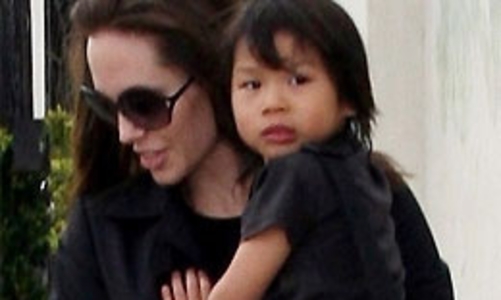 Nhận con nuôi phải trả những khoản phí gì?