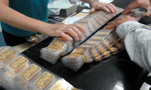 “Sốt ruột” với quản lý vàng, ngoại tệ