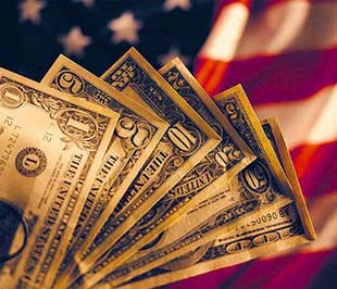 Báo cáo của IMF nhận định: "So sánh tình hình căng thẳng tài chính hiện nay với các diễn biến liên quan tới lĩnh vực ngân hàng trước đây, nhiều khả năng kinh tế Mỹ sẽ suy sụp mạnh và thậm chí suy thoái".