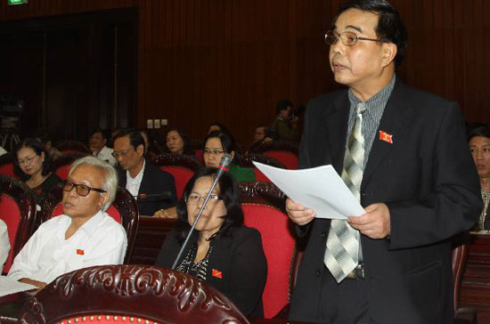 Quốc hội thảo luận tại hội trường về báo cáo của các cơ quan tư pháp và công tác phòng chống tham nhũng.