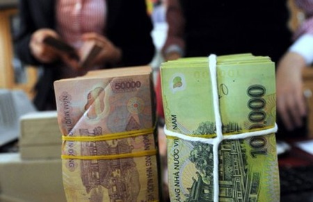 Đây là lần thứ 5 kể từ đầu năm Ngân hàng Nhà nước tăng lãi suất tái cấp vốn, từ 9% lên 15%/năm.