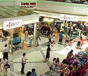 Tại Hà Nội đang hình thành siêu thị điện máy nhượng quyền đầu tiên của Best Denki với tên gọi Best Carings, chuyên gia thiết kế cửa hàng cho Best Carings đến từ Nhật cũng là người đã thiết kế chuỗi Best Denki tại Singapore.