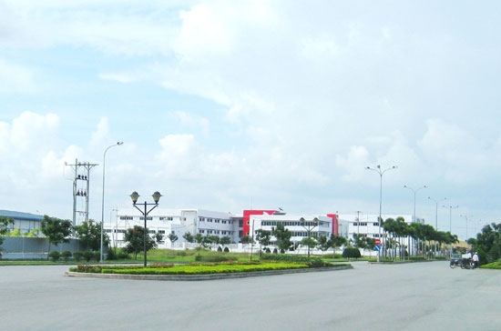Hạ tầng khu công nghiệp Long Hậu.