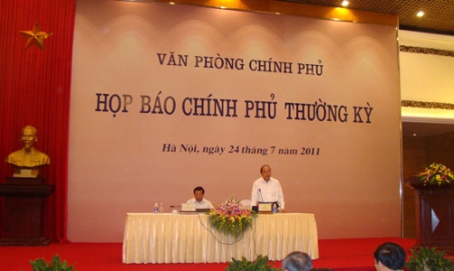 “Không có chuyện” nới lỏng tín dụng bất động sản