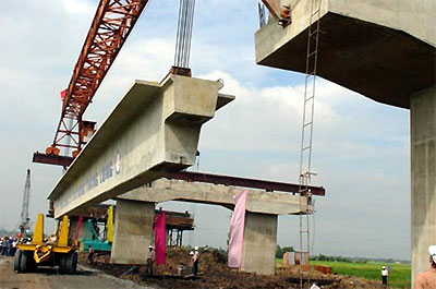 Nhu cầu vốn trái phiếu Chính phủ của ngành giao thông vận tải tăng rất mạnh.