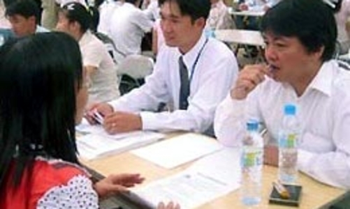 Thị trường lao động phục hồi mạnh