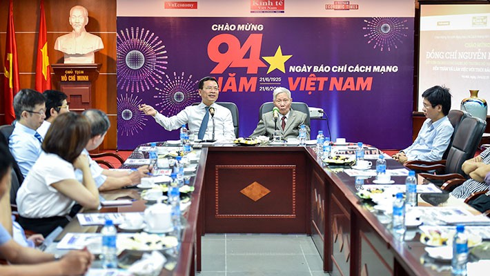 Bộ trưởng Nguyễn Mạnh Hùng: Báo chí là cầu nối cho khát vọng Việt Nam hùng cường - Ảnh 3.