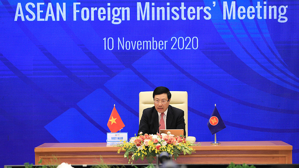 Phó Thủ tướng, Bộ trưởng Bộ Ngoại giao Phạm Bình Minh chủ trì Hội nghị Bộ trưởng Ngoại giao ASEAN - Ảnh: VGP.