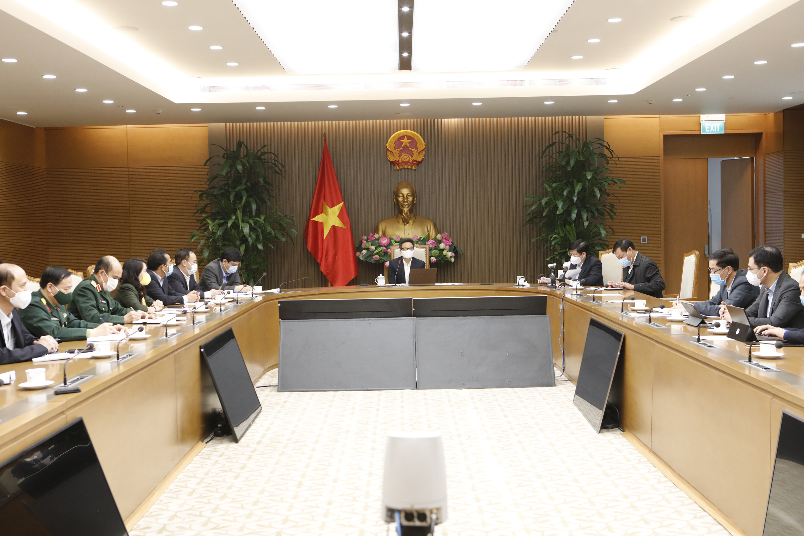 Toàn cảnh cuộc họp ngày 5/3 - Ảnh: VGP