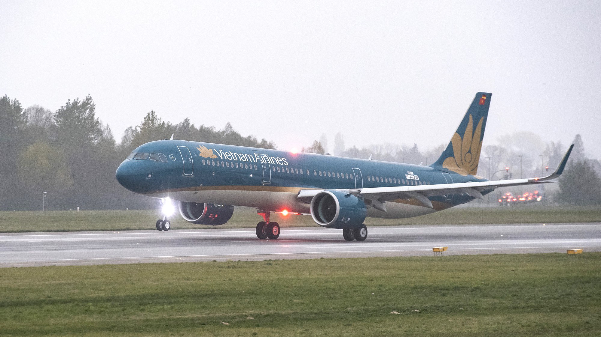 Các chuyến bay tăng thêm được khai thác bằng máy bay Airbus A321.