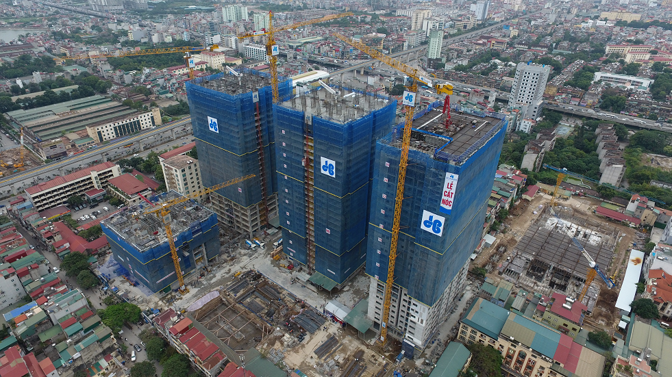 Hiện tại, các tòa Spring, Autumn, Summer thuộc dự án TNR GoldSeason đã gần xong phần thô, dự kiến cuối tháng 1 này sẽ tiến hành cất nóc và mở bán.