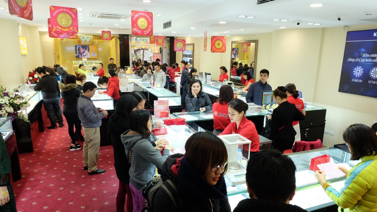 Sau 24 năm hoạt động, đến nay DOJI đã chiếm lĩnh thị trường nội địa với hệ thống kinh doanh vàng miếng, phân phối kim cương và trang sức cao cấp.