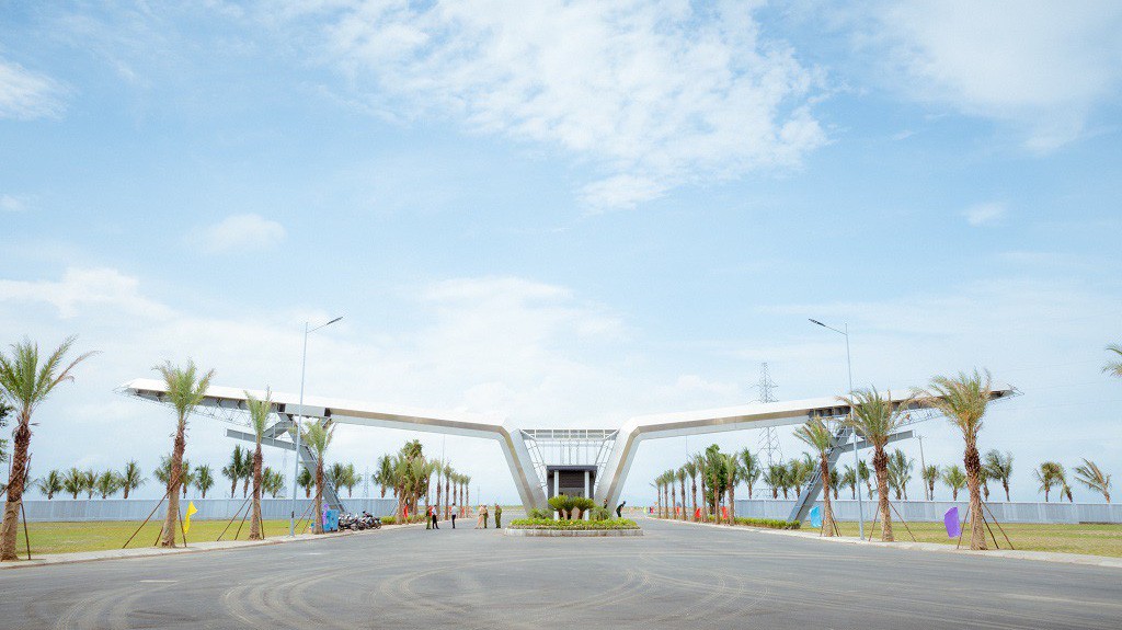 Nhà máy Vsmart sẽ được đầu tư xây dựng tại Tổ hợp sản xuất ô tô VinFast ở khu kinh tế Đình Vũ - Cát Hải (Hải Phòng) theo tiêu chuẩn quốc tế.