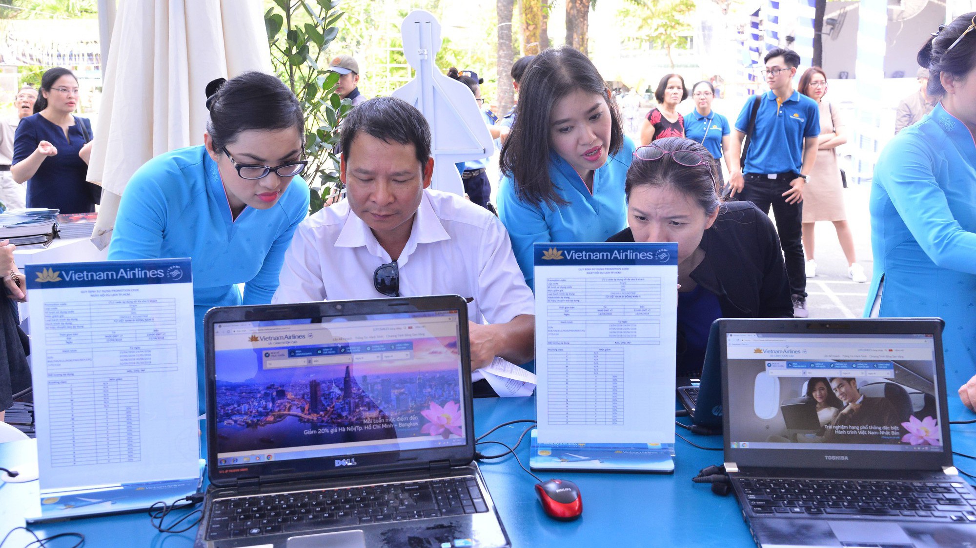Vietnam Airlines đã có hàng loạt động thái để khẳng định vị thế của mình trong cuộc cách mạng thương mại điện tử trên www.vietnamairlines.com.