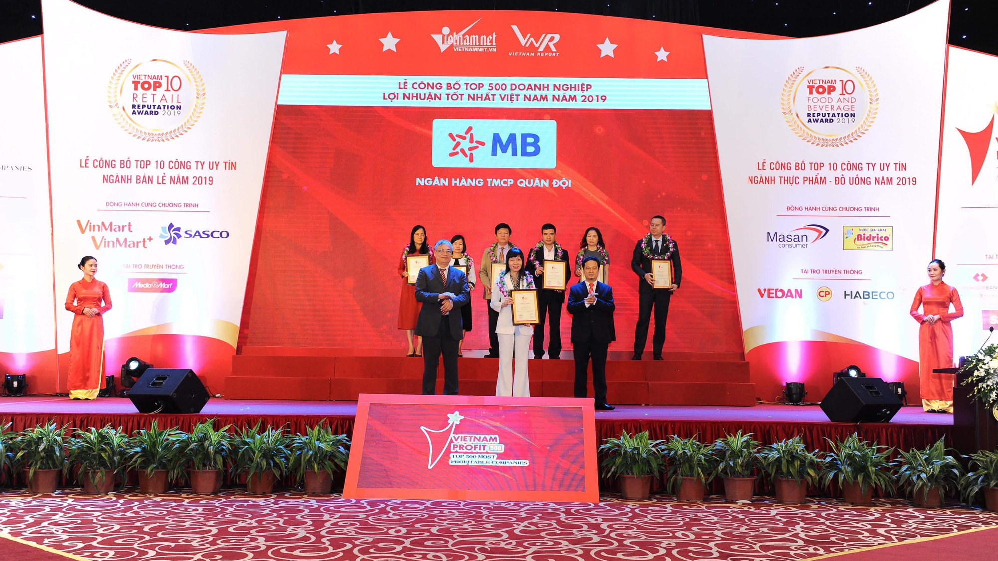 Với kết quả này, một số dự báo đã đánh giá MB có thể đạt mức lợi nhuận trước thuế hợp nhất 10.000 tỷ đồng ngay trong năm nay.