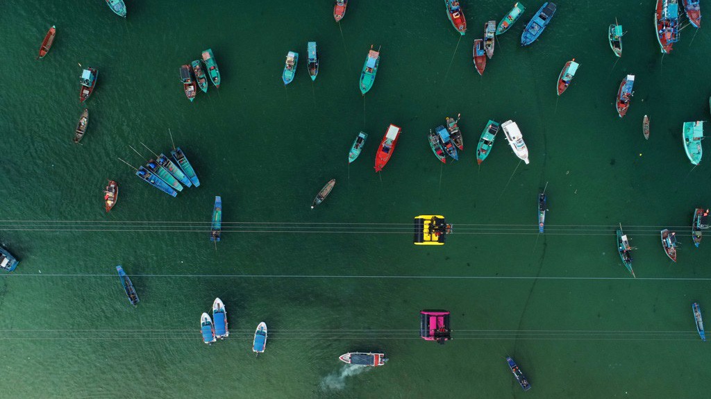 Cáp treo Hòn Thơm là một trải nghiệm hút khách ở Phú Quốc.