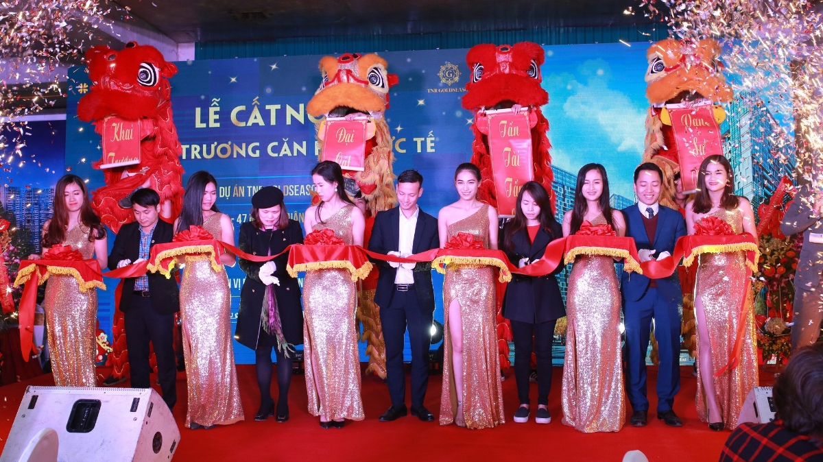 Theo ghi nhận từ chủ đầu tư, số lượng đăng ký tham quan căn hộ tăng lên từng ngày, tính tới thời điểm diễn ra sự kiện đã có tới hàng trăm khách hàng.