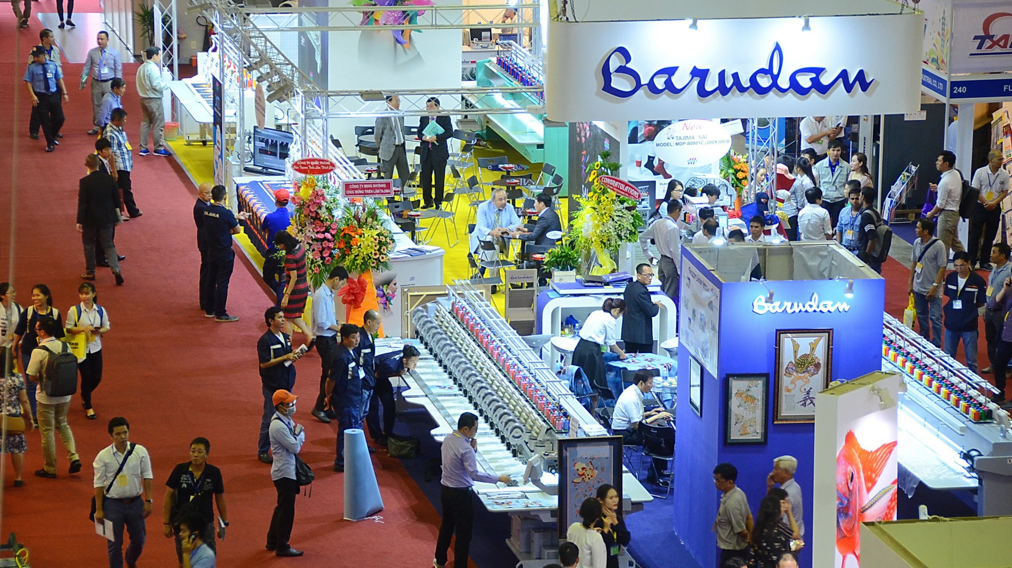 VTG 2017 thu hút đông đảo khách tham quan.