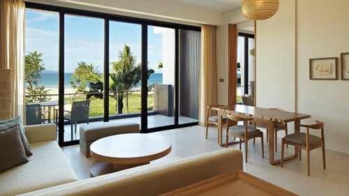 Hyatt Regency Danang Residences – dự án bất động sản nghỉ dưỡng nổi bật 
tại Đà Nẵng giành giải thưởng Biệt thự tốt nhất Việt Nam và Căn hộ tốt 
nhất Việt Nam trong 2 năm 2011 và 2012 – Giải thưởng bất động sản Châu Á
 Thái Bình Dương. Nội thất cao cấp cùng thiết kế tinh tế theo tiêu chuẩn
 5 sao đều hướng ra biển.