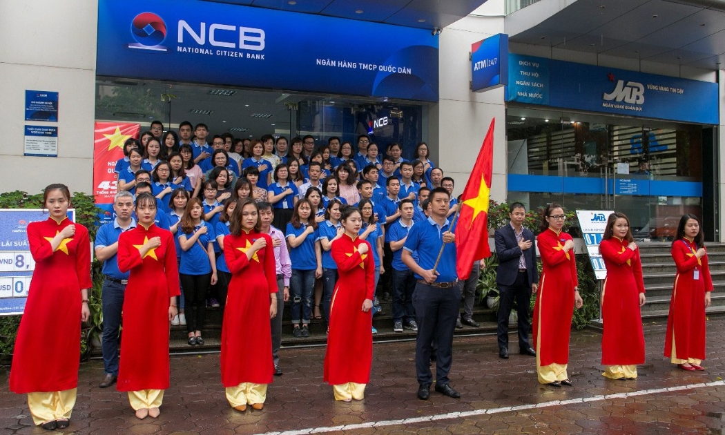 Hoạt động chào cờ đầu tuần của NCB.