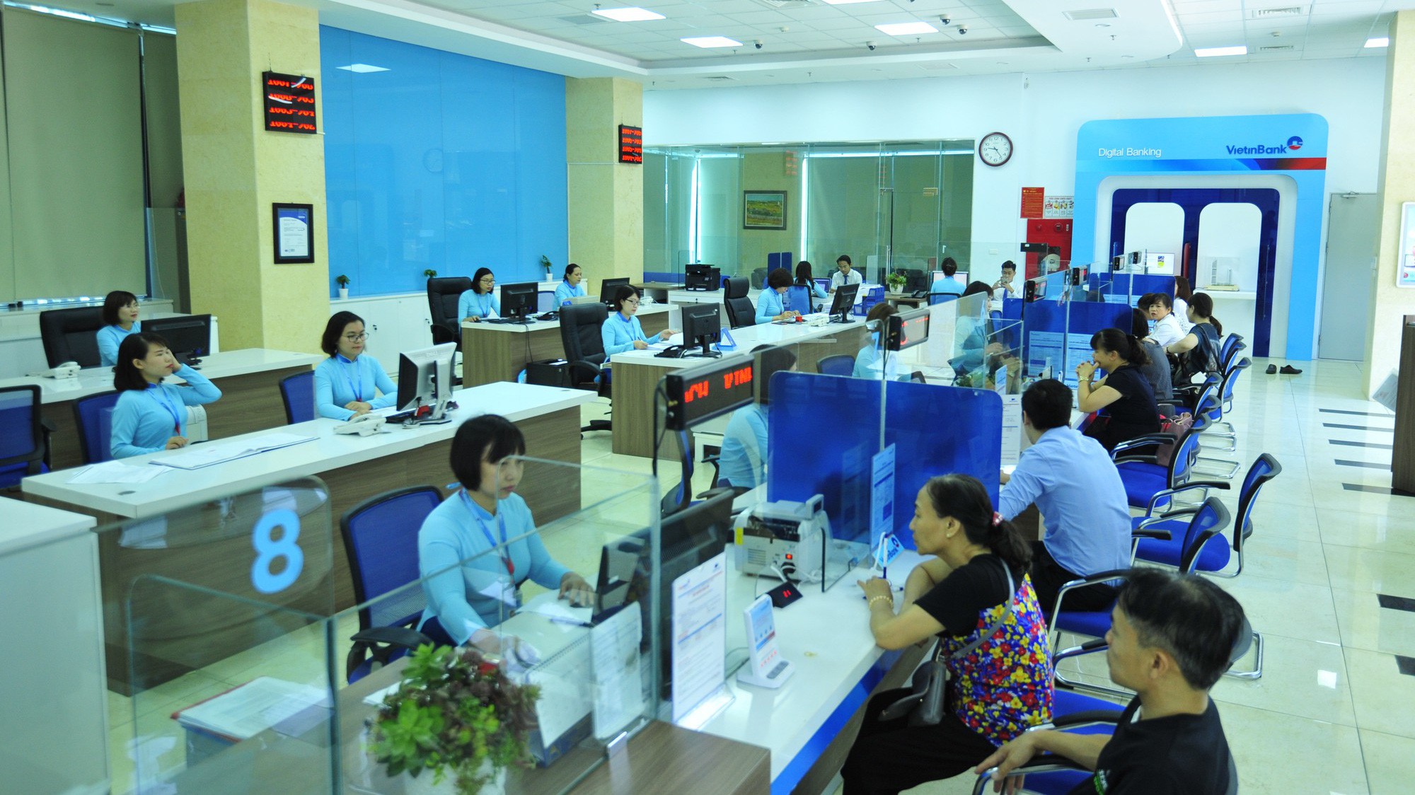 VietinBank cũng là 1 trong 2 ngân hàng đầu tiên ở Việt Nam đạt chuẩn SWIFT GPI (sáng kiến đổi mới thanh toán toàn cầu của Tổ chức SWIFT). 