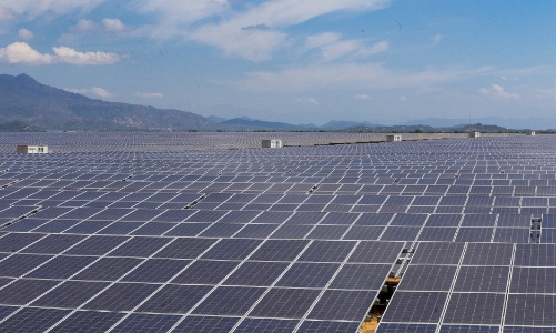 Năng lượng tái tạo: Bước đi vững chắc đối phó với biến đổi khí hậu