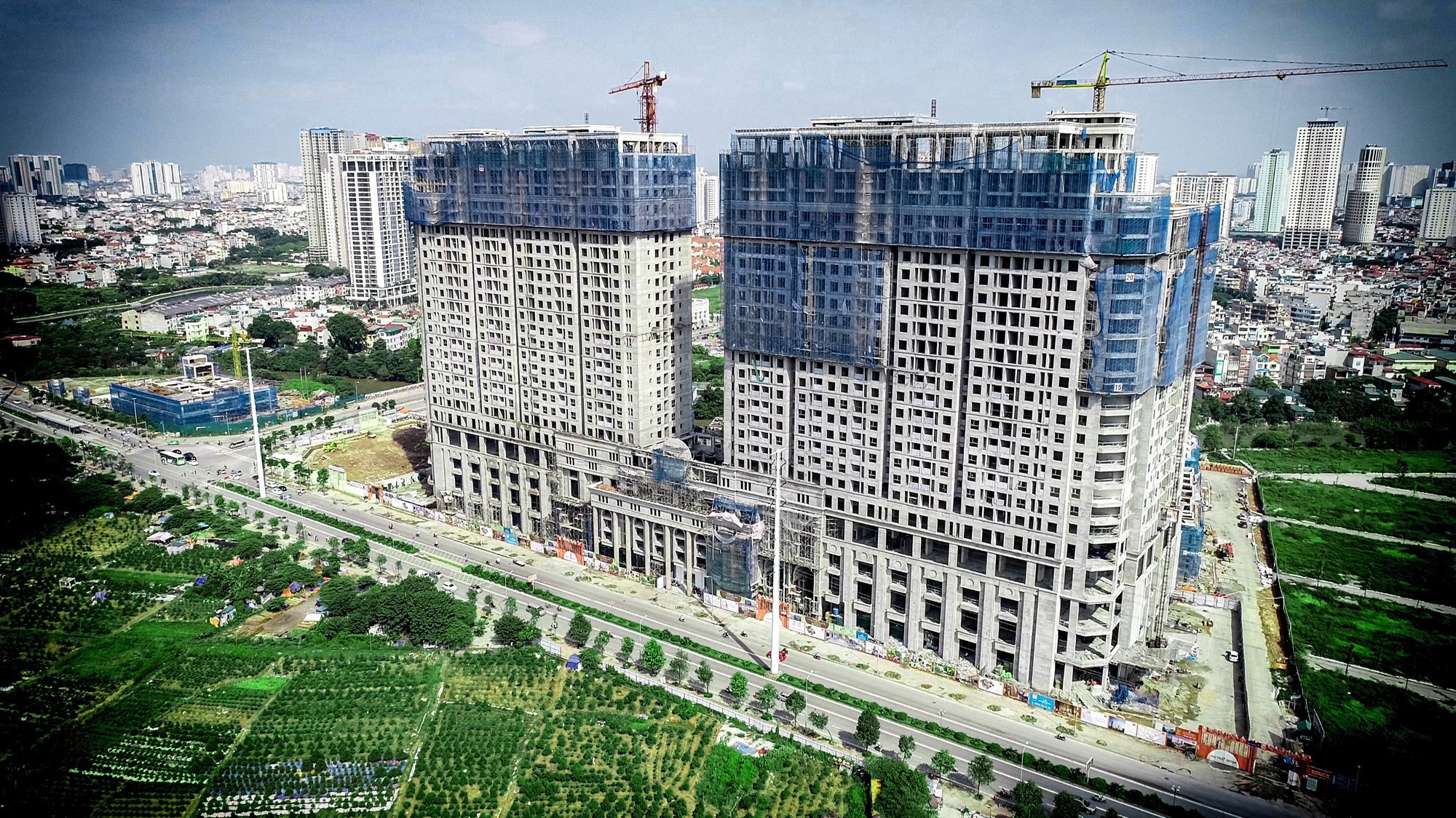 Dự án Roman Plaza đang trong quá trình hoàn thiện phần thô.