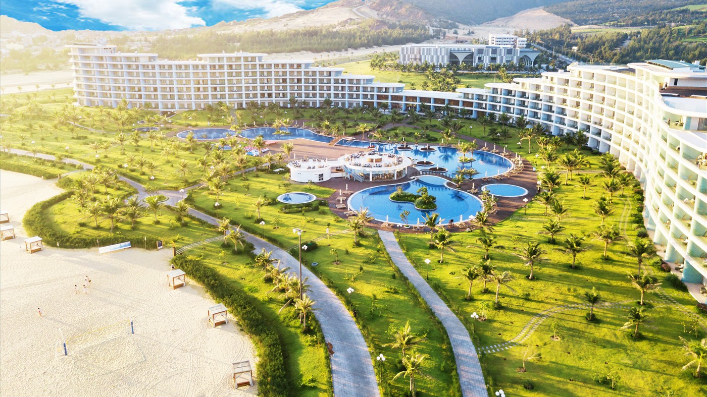 Giá đất tại Khu vực Eo Gió, Nhơn Lý tăng mạnh sau sự xuất hiện của Quần thể nghỉ dưỡng tiêu chuẩn 5 sao FLC Quy Nhơn.