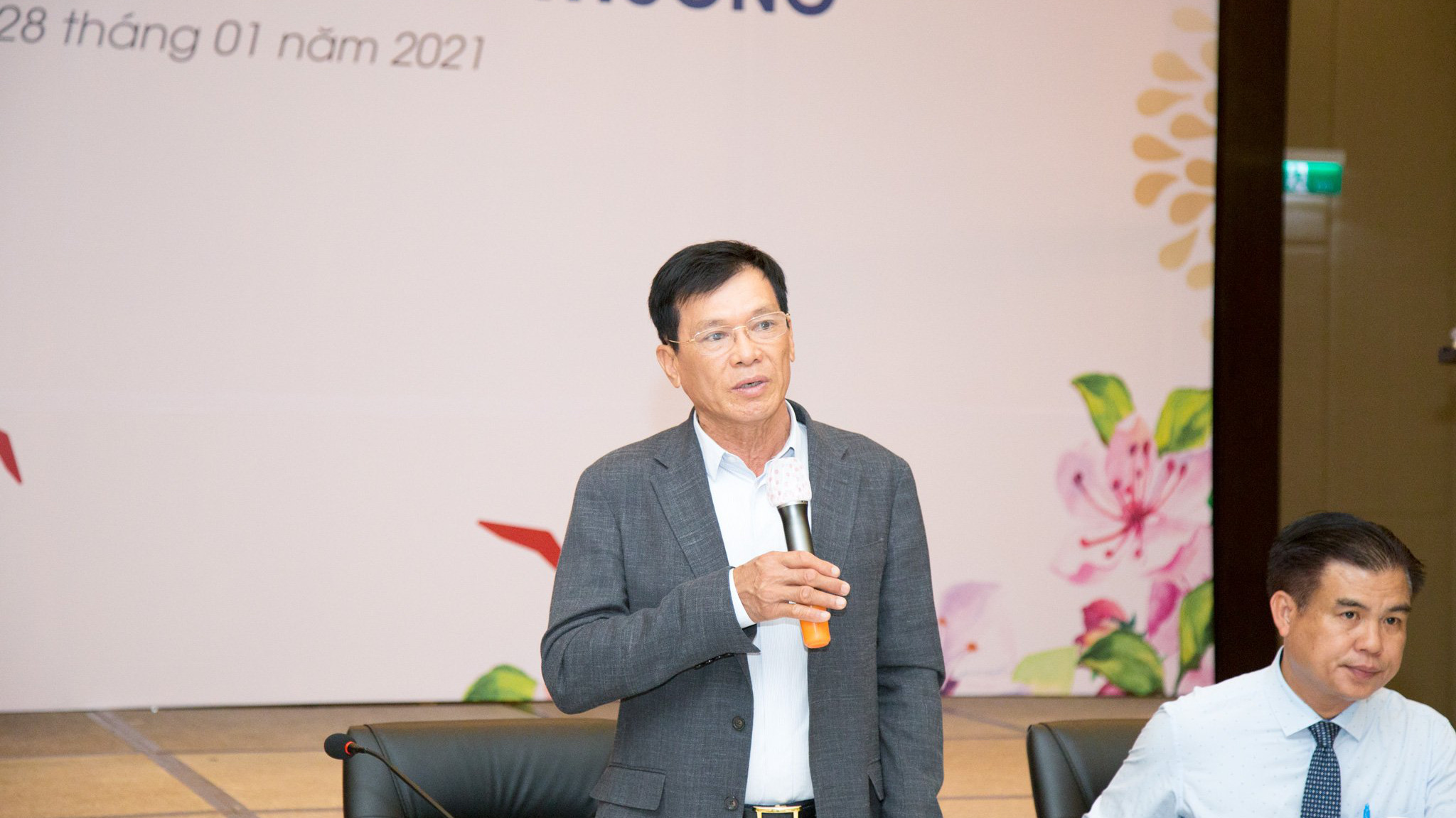 Ông Nguyễn Thiện Tuấn - Chủ tịch Hội đồng Quản trị DIC Corp báo cáo về định hướng phát triển nguồn vốn giai đoạn 2021 - 2025 và kế hoạch thu xếp tài chính năm 2021.