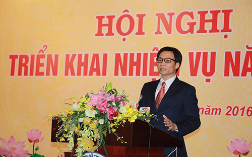 Phó thủ tướng Vũ Đức Đam phát biểu chỉ đạo tại hội nghị triển khai kế hoạch năm 2017 của Bộ Thông tin và Truyền thông.