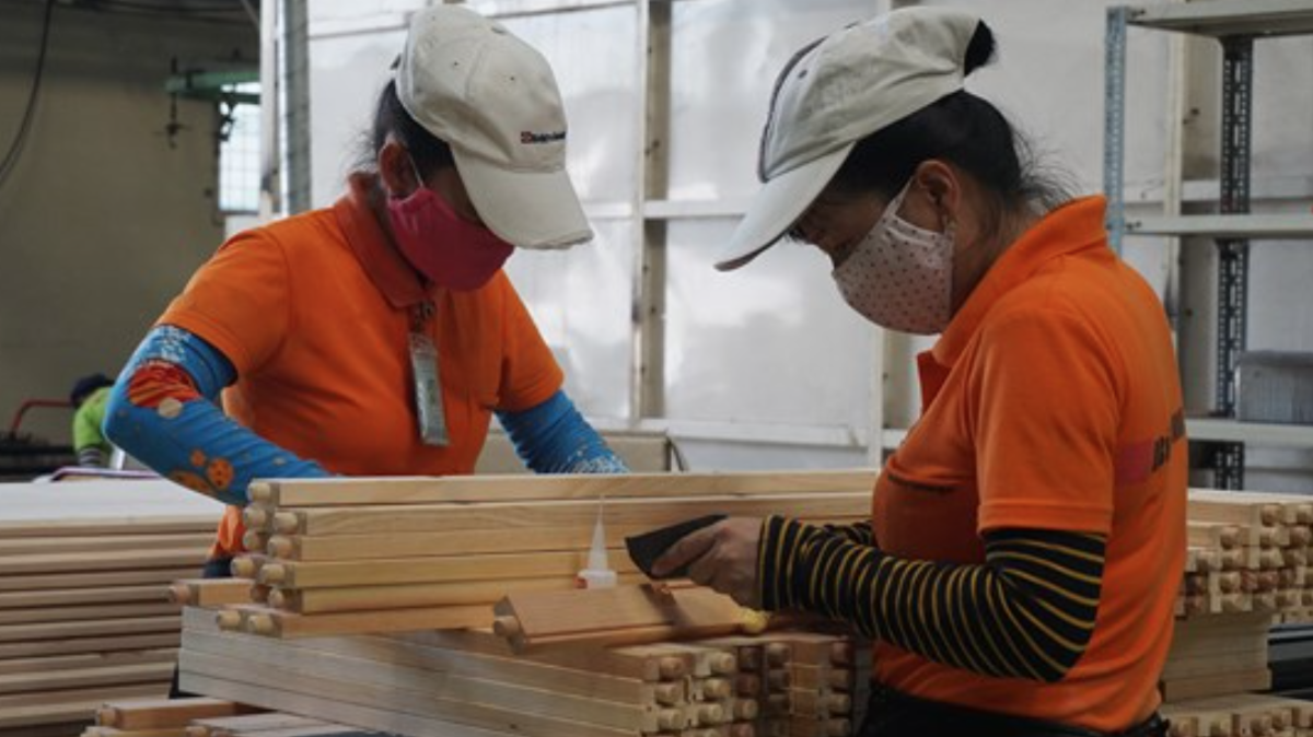 Lũy kế từ đầu năm đến giữa tháng 3, trị giá nhập khẩu gỗ và sản phẩm gỗ đạt 476,8 triệu USD, giảm 8,3% so với cùng kỳ năm ngoái. Ảnh minh hoạ