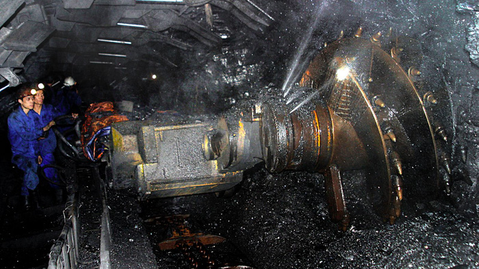 Trước đó, TKV đặt mục tiêu tổng doanh thu toàn tập đoàn năm 2020 là 138.000 tỉ đồng, trong đó sản xuất than 80.643 tỉ đồng và lợi nhuận đạt 3.500 tỉ đồng.