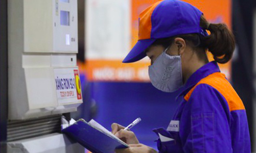 Giá xăng có thể tăng mạnh 800 - 1.200 đồng