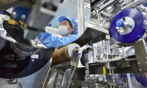 Sản xuất công nghiệp tháng 2 giảm mạnh do dịch bệnh bùng phát