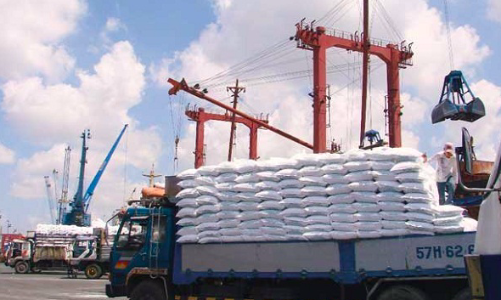 Bộ Công Thương: Áp thuế tự vệ phân bón nhằm tạo công bằng cho sản xuất trong nước