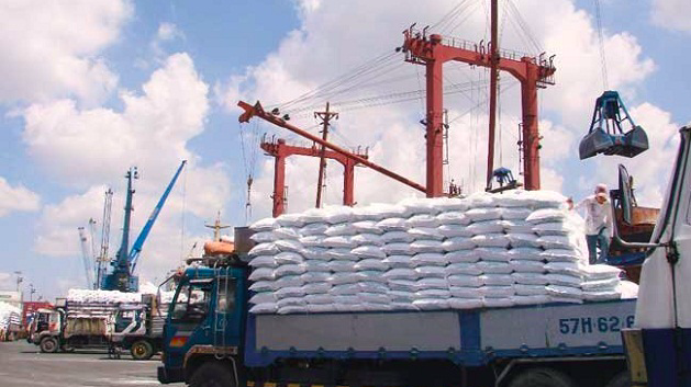 Theo Bộ Công Thương, giá DAP sản xuất trong nước không tăng mạnh như giá DAP nhập khẩu .