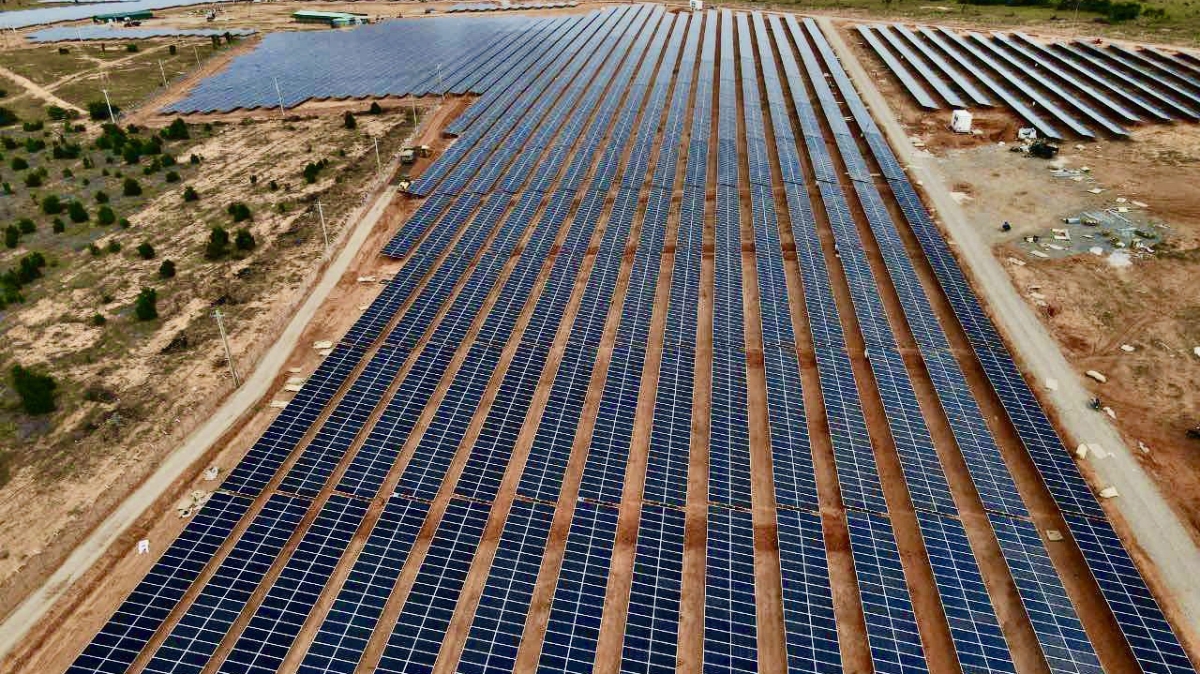 Nhà máy điện mặt trời Hồng Liêm 3 có công suất 50MWp do Tập đoàn Hawee làm tổng thầu thi công.