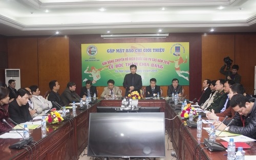 Liên đoàn Bóng chuyền Việt Nam tổ 
chức lễ công bố và bốc thăm chia bảng lịch thi đấu.