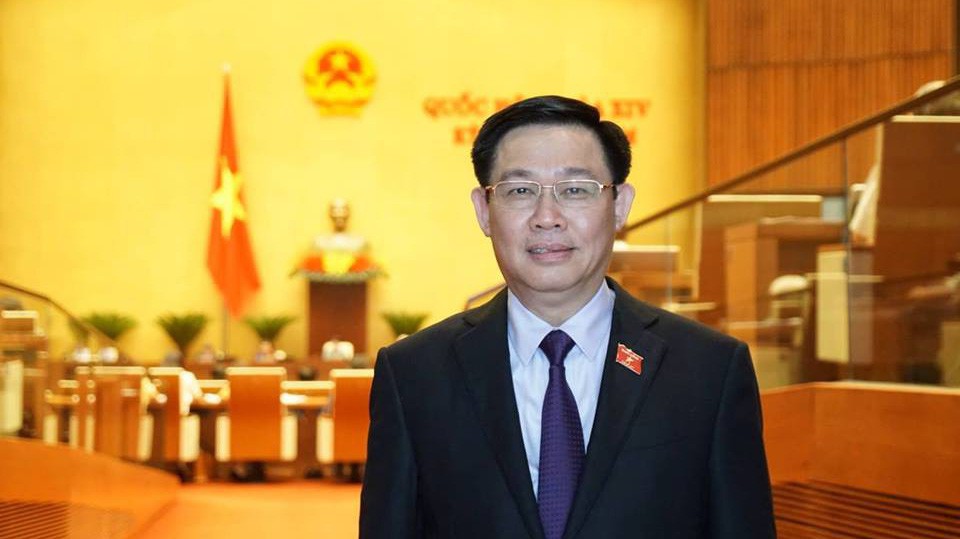 Phó thủ tướng Vương Đình Huệ là thành viên Chính phủ thứ 5 trả lời chất vấn tại kỳ họp này của Quốc hội.