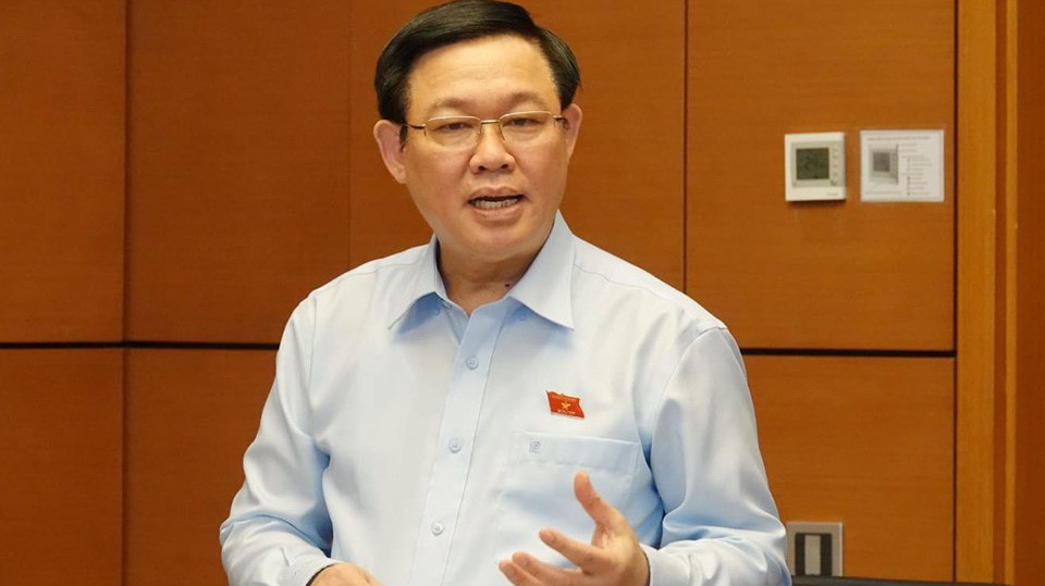 Phó thủ tướng Vương Đình Huệ phát biểu tại tổ - Ảnh: Quang Phúc 