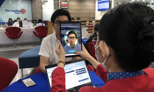 Ngân hàng Bản Việt tiên phong áp dụng eKYC tại quầy