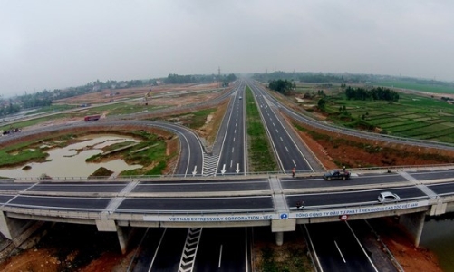 Việt Nam sẽ có 6.500 km đường bộ cao tốc vào năm 2030
