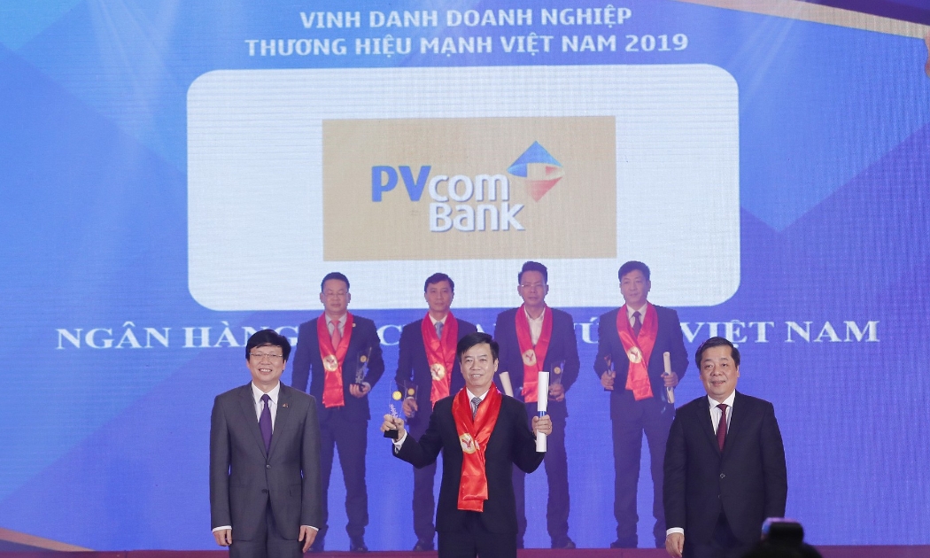 PVcomBank vinh dự đón nhận danh hiệu “Thương hiệu mạnh Việt Nam năm 2018”.