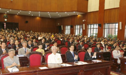 Chính phủ bảo lưu đề nghị miễn giảm thuế thu nhập cá nhân