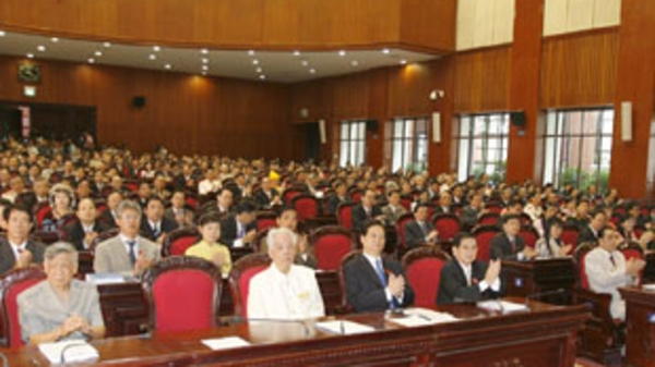 Chính phủ bảo lưu đề nghị miễn giảm thuế thu nhập cá nhân