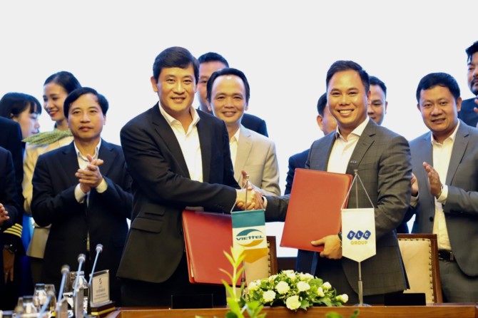 Viettel - FLC bắt tay hợp tác toàn diện - Ảnh 1.
