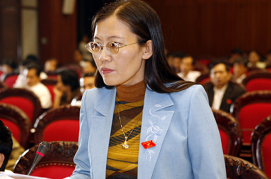 Phó chủ nhiệm Ủy ban Tư pháp Lê Thị Nga đề nghị đặt tập đoàn dưới sự giám sát đặc biệt của Quốc hội.